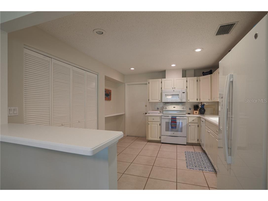 6986 W Country Club Drive N #6986 Sarasota FL 34243 A3964233 image10