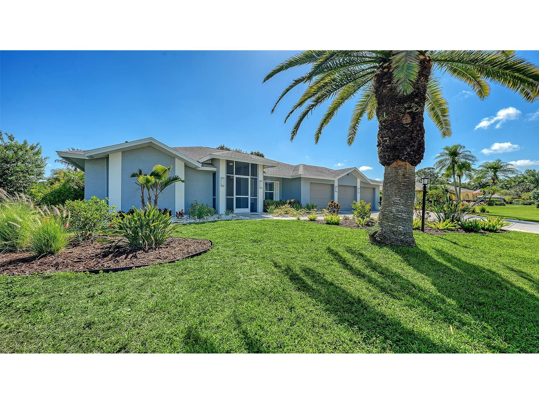 6988 Country Lakes Circle Sarasota FL 34243 A4692570 image1