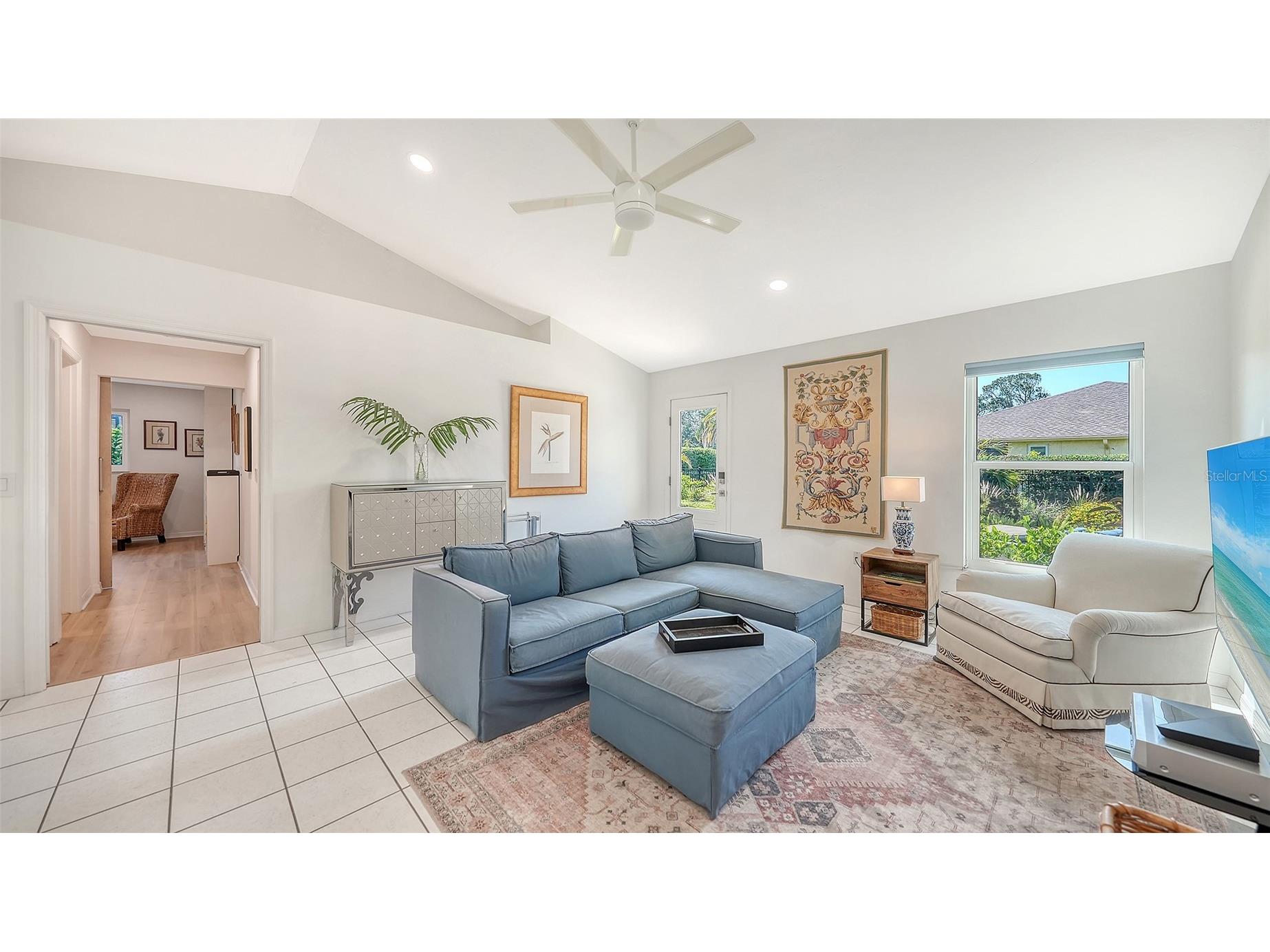 6988 Country Lakes Circle Sarasota FL 34243 A4692570 image17