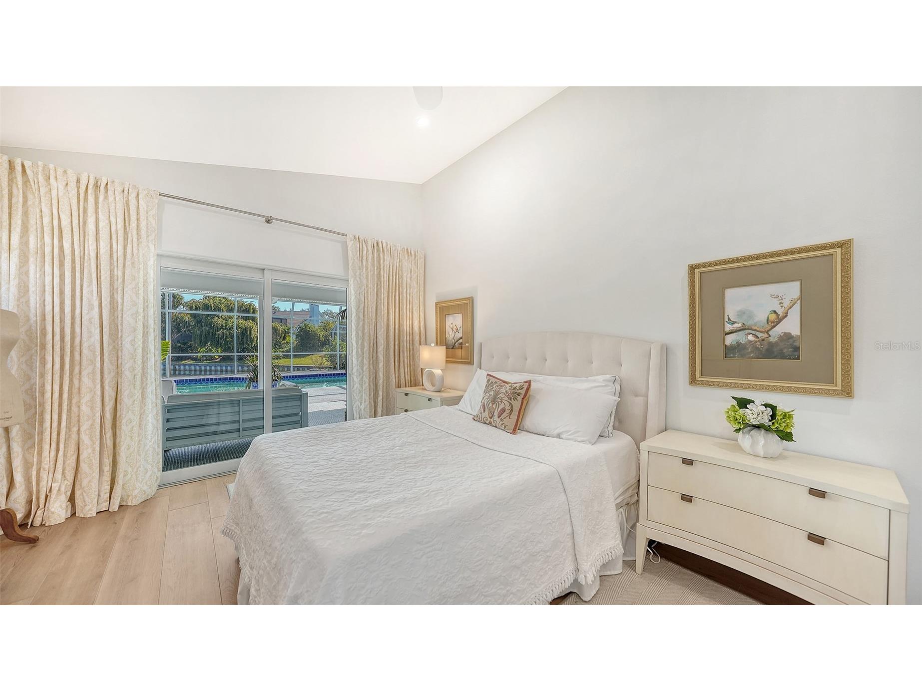 6988 Country Lakes Circle Sarasota FL 34243 A4692570 image21