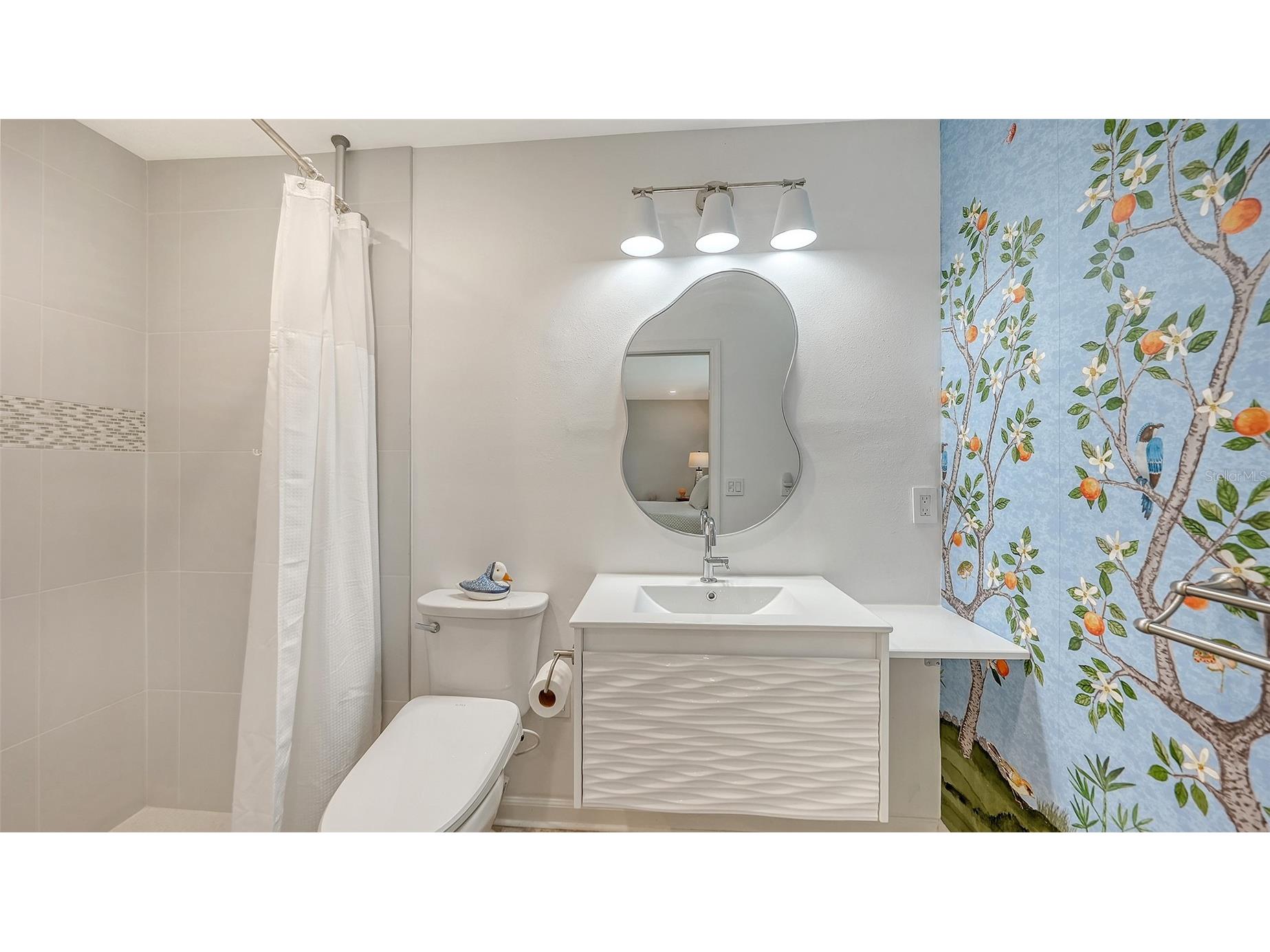 6988 Country Lakes Circle Sarasota FL 34243 A4692570 image31