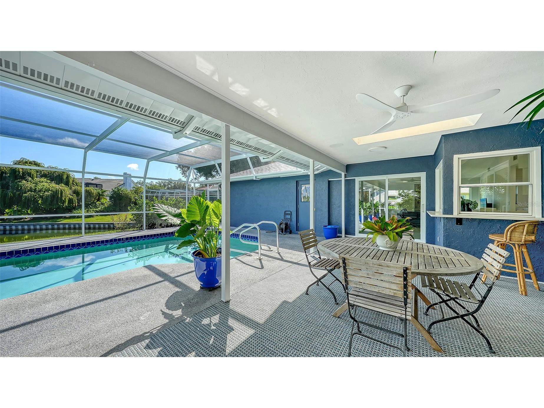 6988 Country Lakes Circle Sarasota FL 34243 A4692570 image44