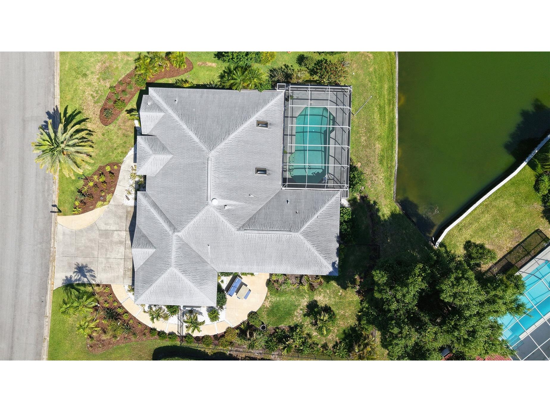 6988 Country Lakes Circle Sarasota FL 34243 A4692570 image49