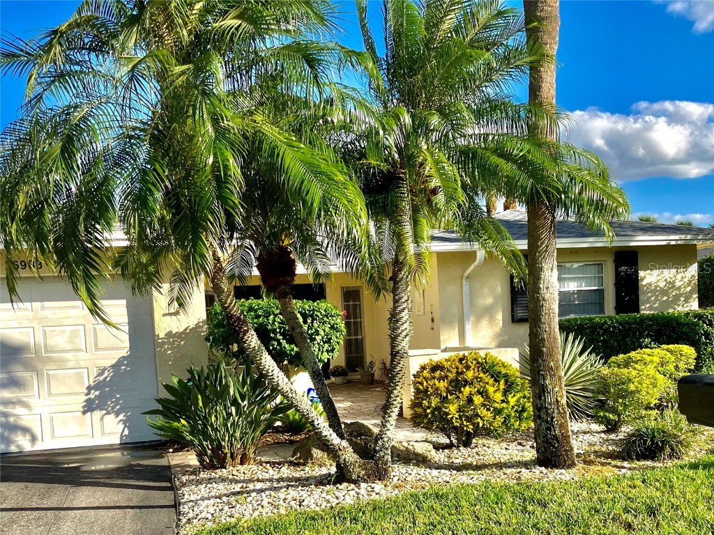 6988 W Country Club Drive N Sarasota FL 34243 T3481102 image1
