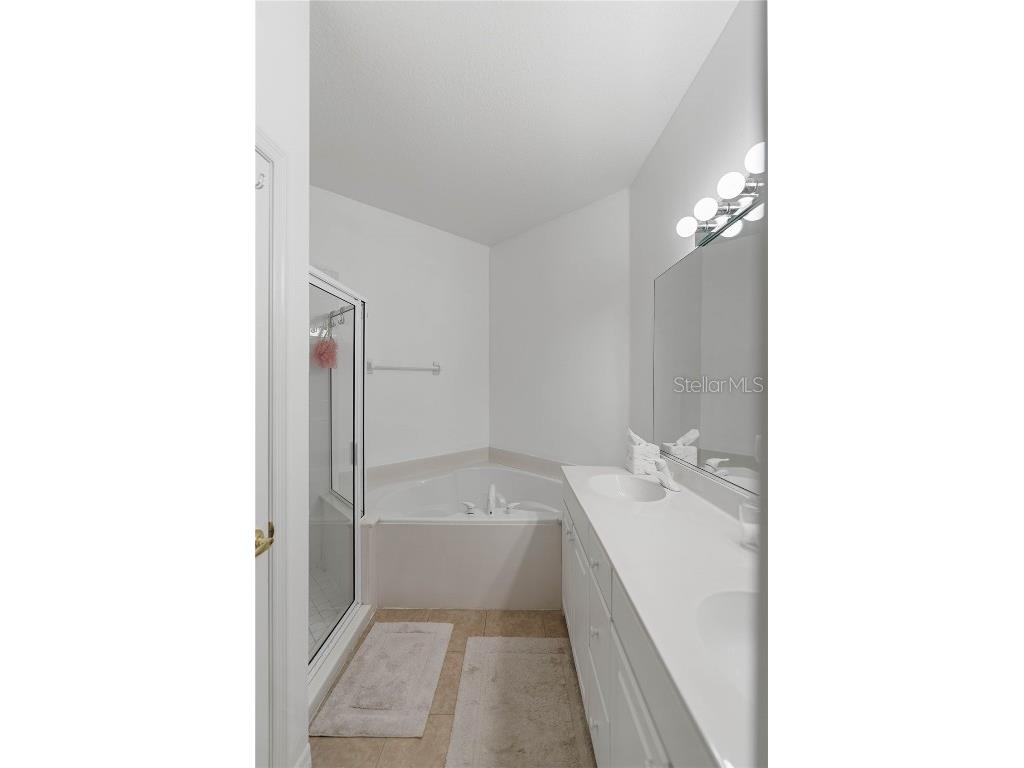 6989 Prosperity Circle #2103 Sarasota FL 34238 A4662980 image37