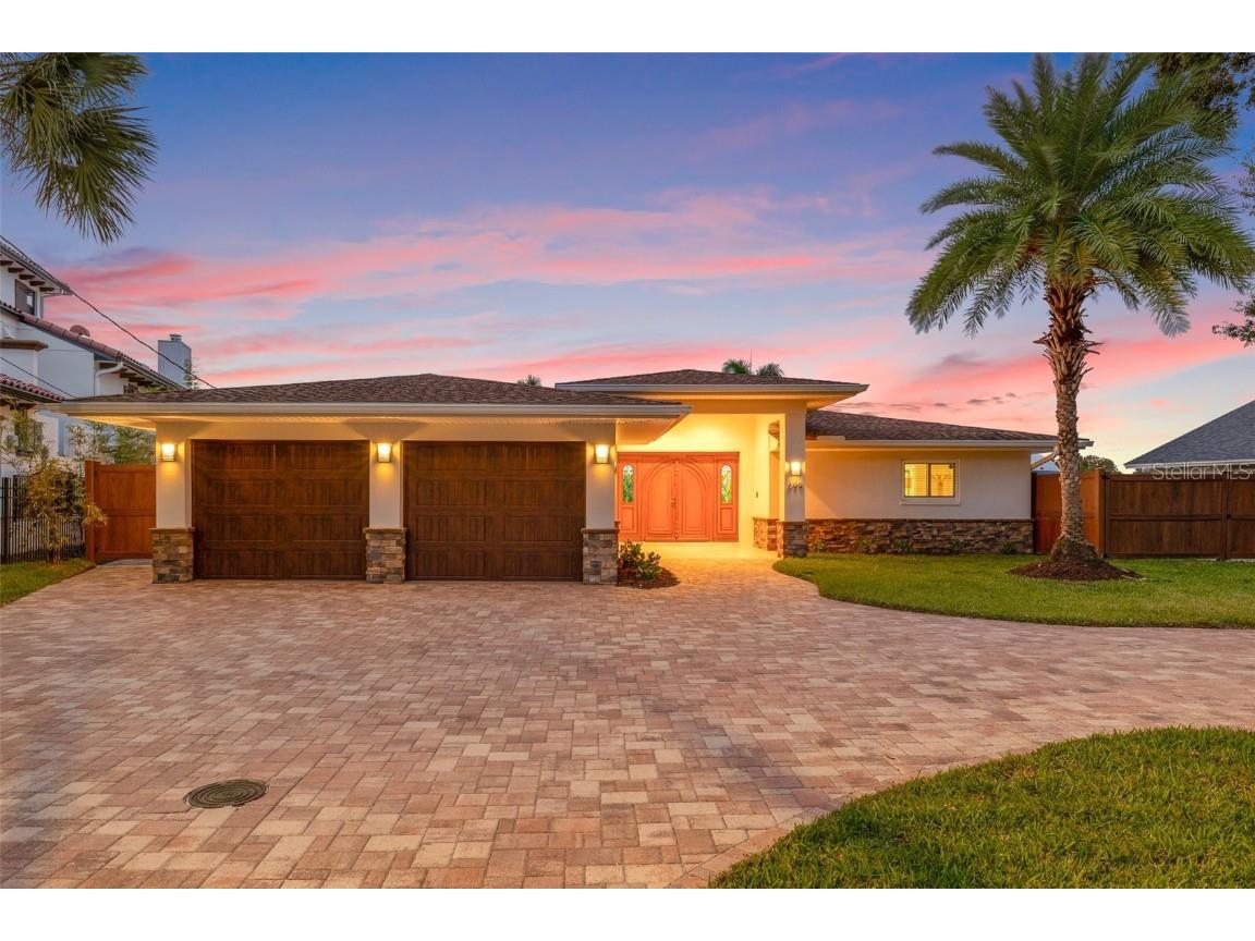699 34th Avenue NE Saint Petersburg FL 33704 - SMACKS BAYOU U8217856 image1