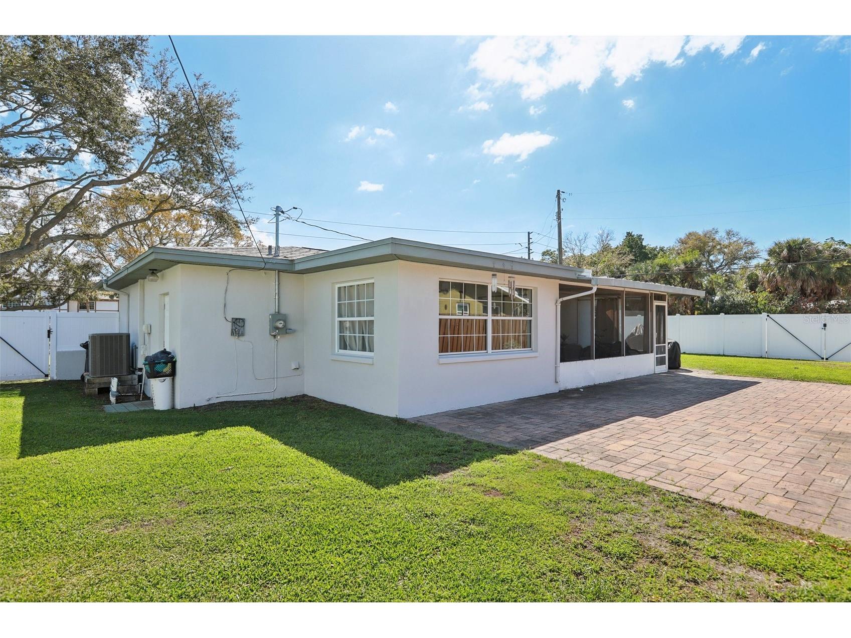 699 Pinellas Point Drive S Saint Petersburg FL 33705 TB8482059 image16