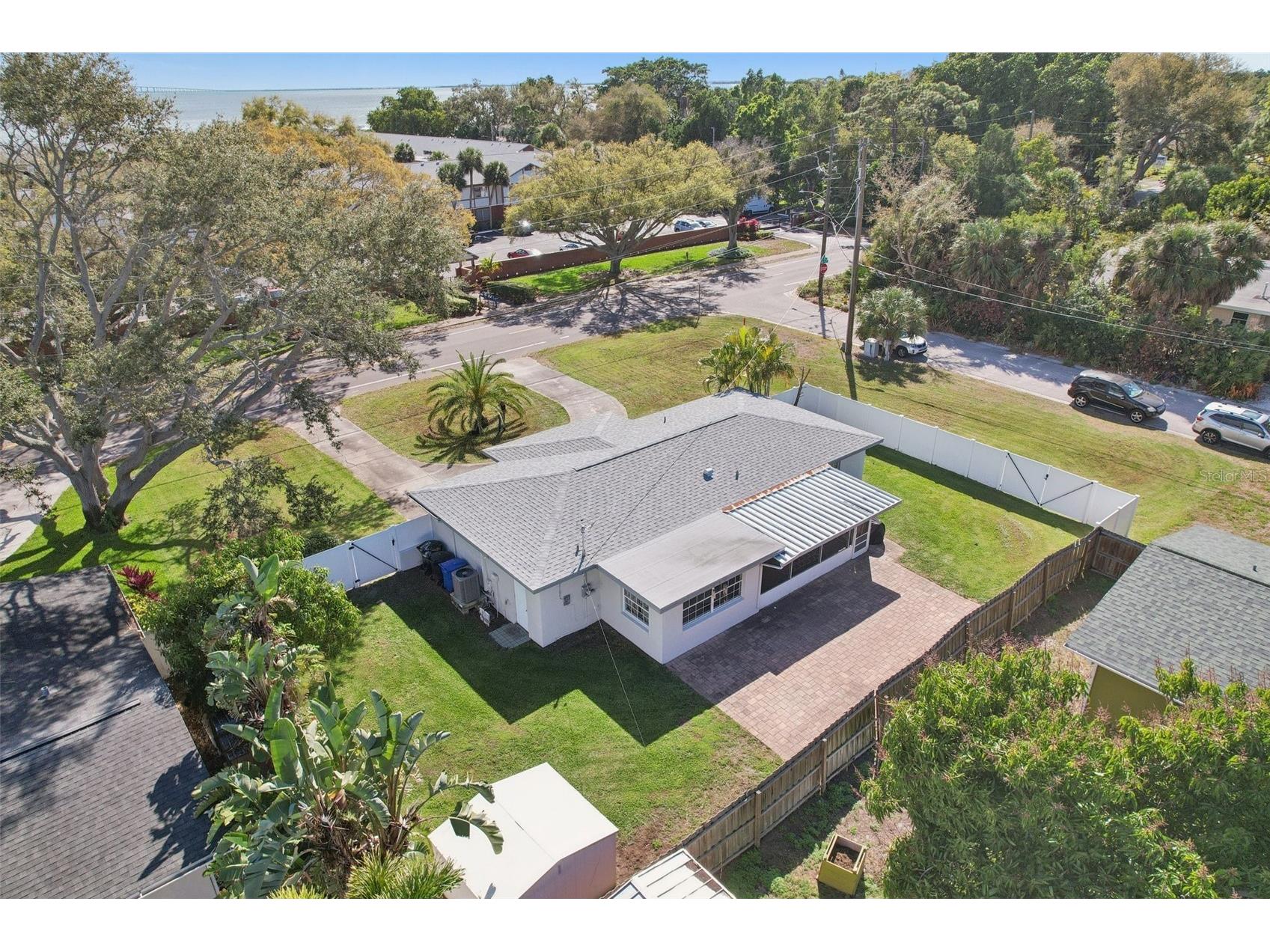 699 Pinellas Point Drive S Saint Petersburg FL 33705 TB8482059 image19