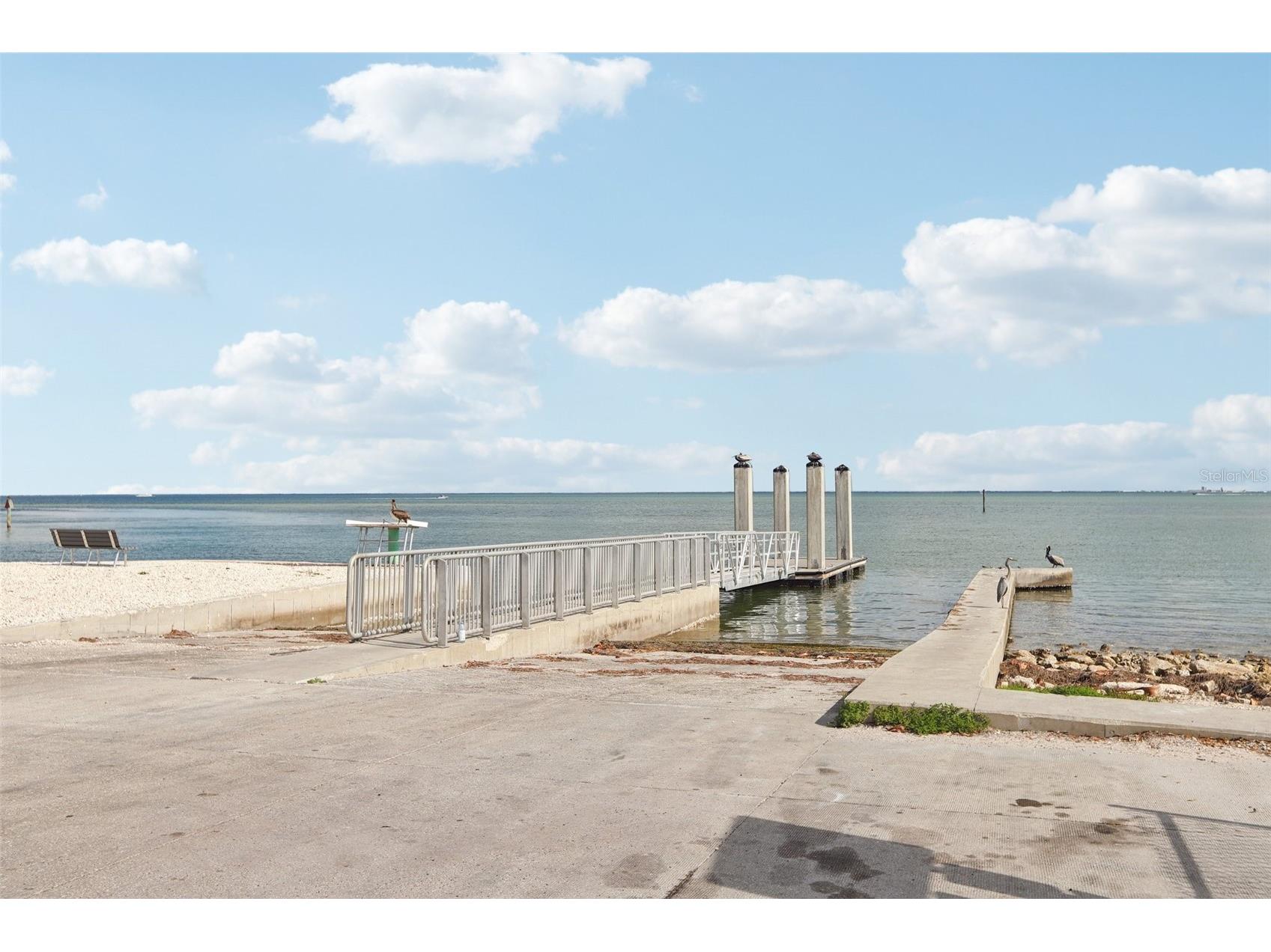 699 Pinellas Point Drive S Saint Petersburg FL 33705 TB8482059 image25