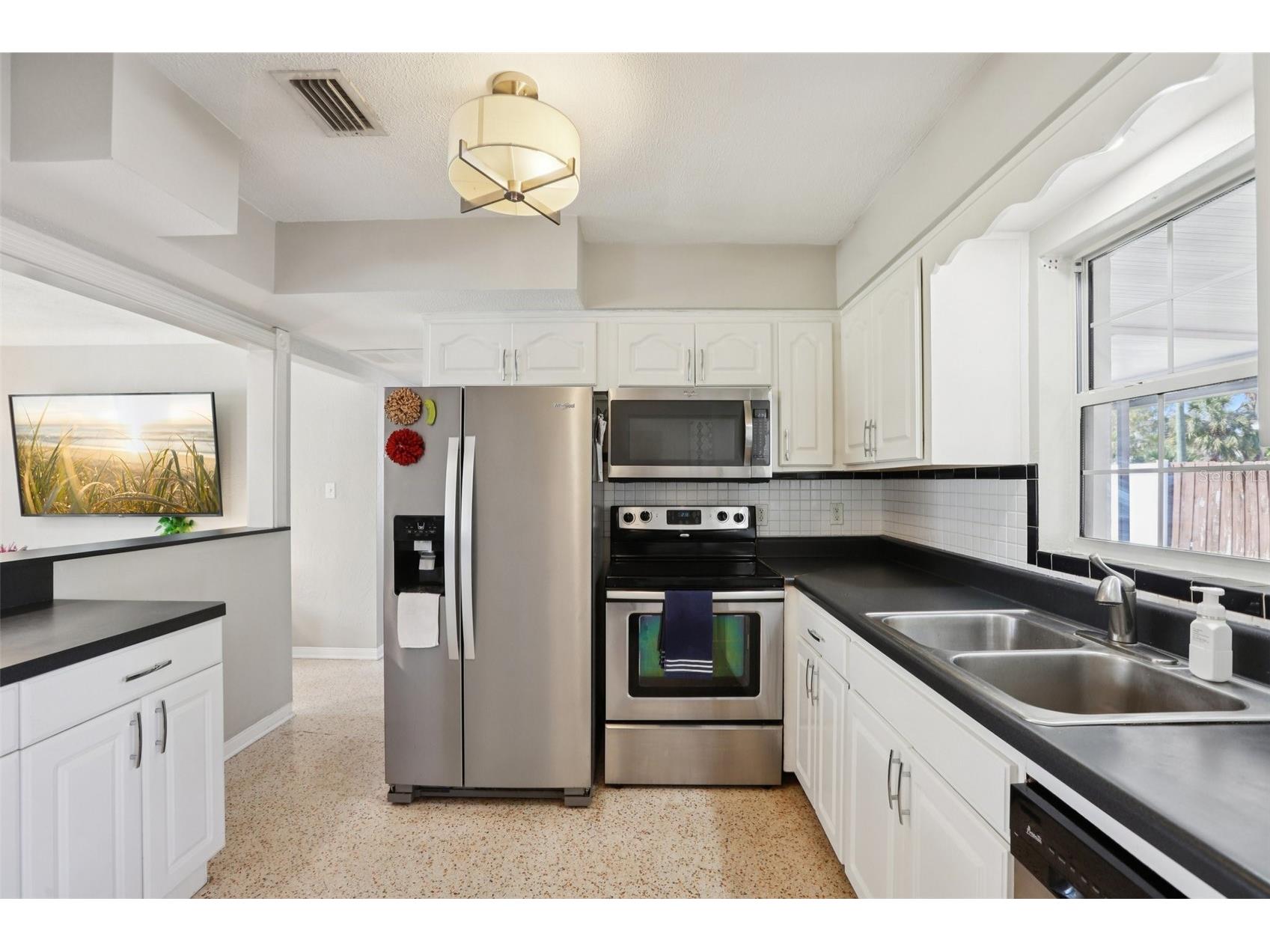 699 Pinellas Point Drive S Saint Petersburg FL 33705 TB8482059 image6