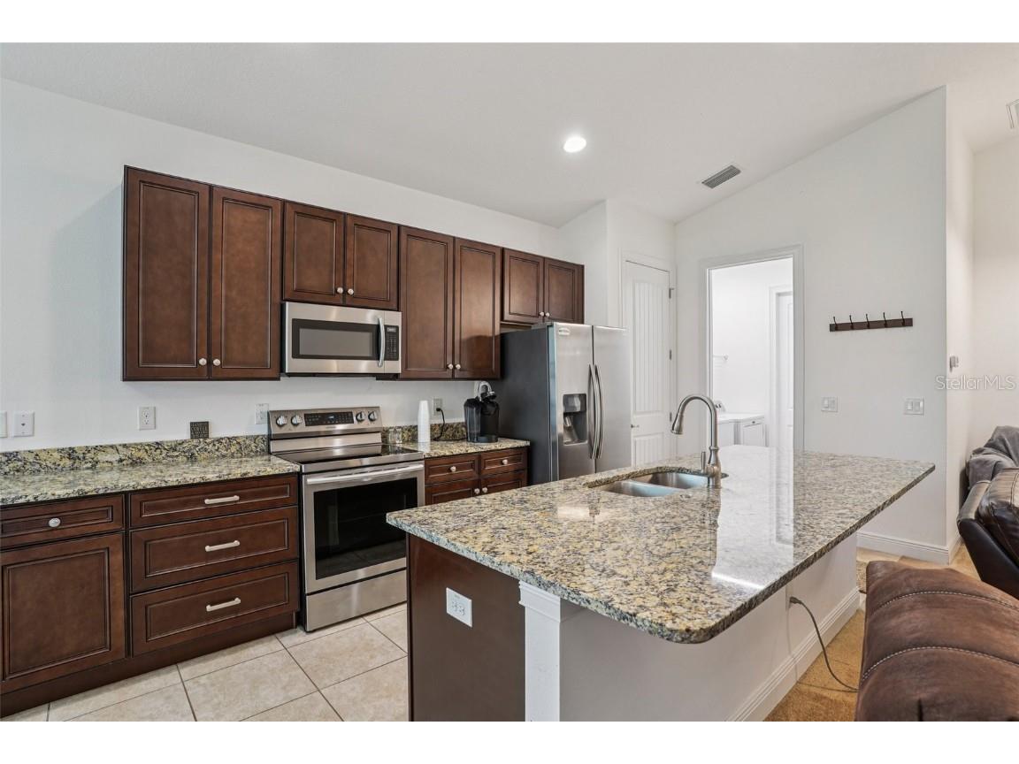 699 S Dixie Drive Howey In The Hills FL 34737 - HARRIS CHAIN OF LAKES G5099458 image12