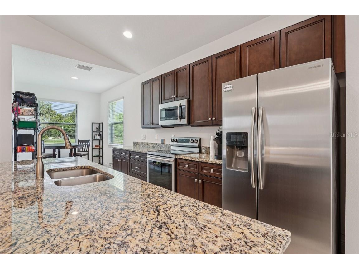 699 S Dixie Drive Howey In The Hills FL 34737 - HARRIS CHAIN OF LAKES G5099458 image13