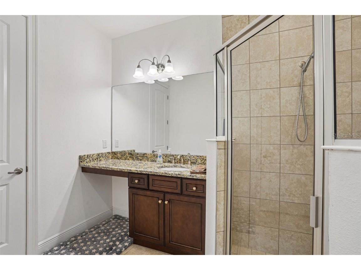 699 S Dixie Drive Howey In The Hills FL 34737 - HARRIS CHAIN OF LAKES G5099458 image19