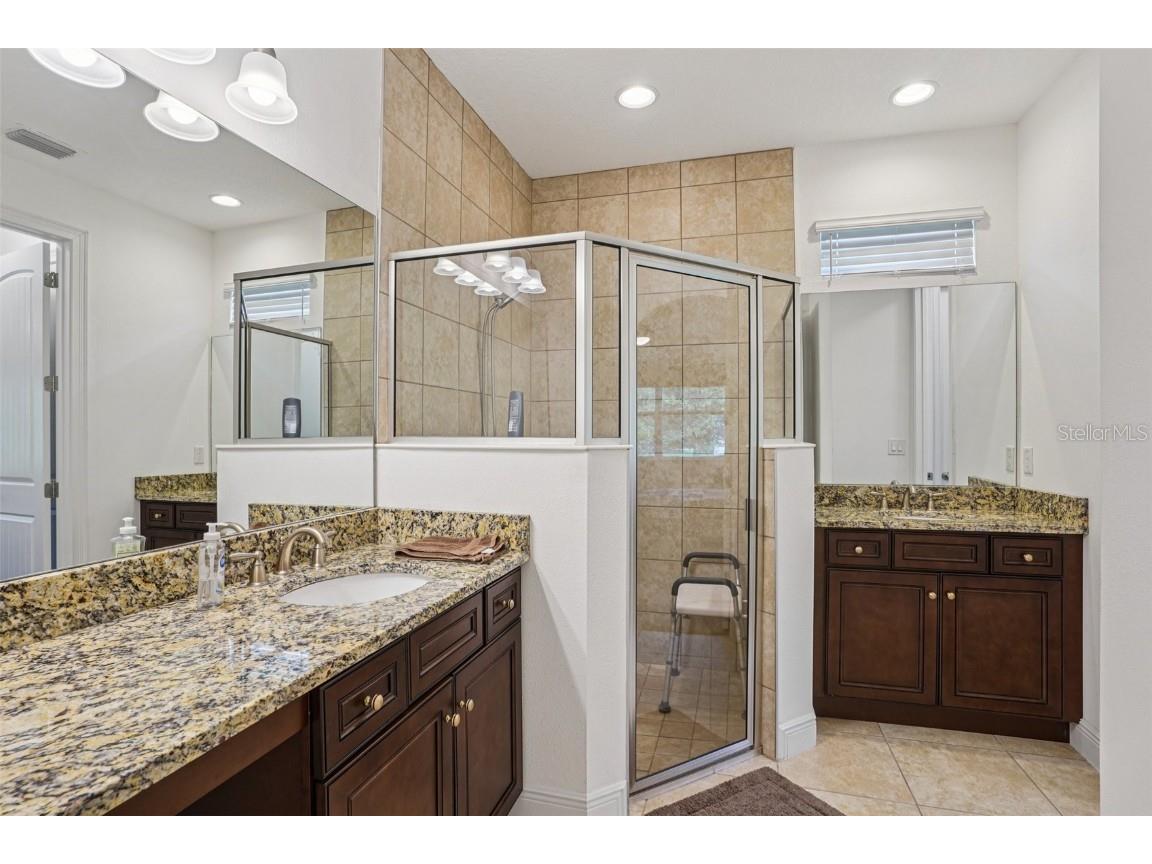 699 S Dixie Drive Howey In The Hills FL 34737 - HARRIS CHAIN OF LAKES G5099458 image20