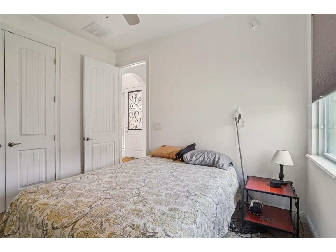 699 S Dixie Drive Howey In The Hills FL 34737 - HARRIS CHAIN OF LAKES G5099458 image26