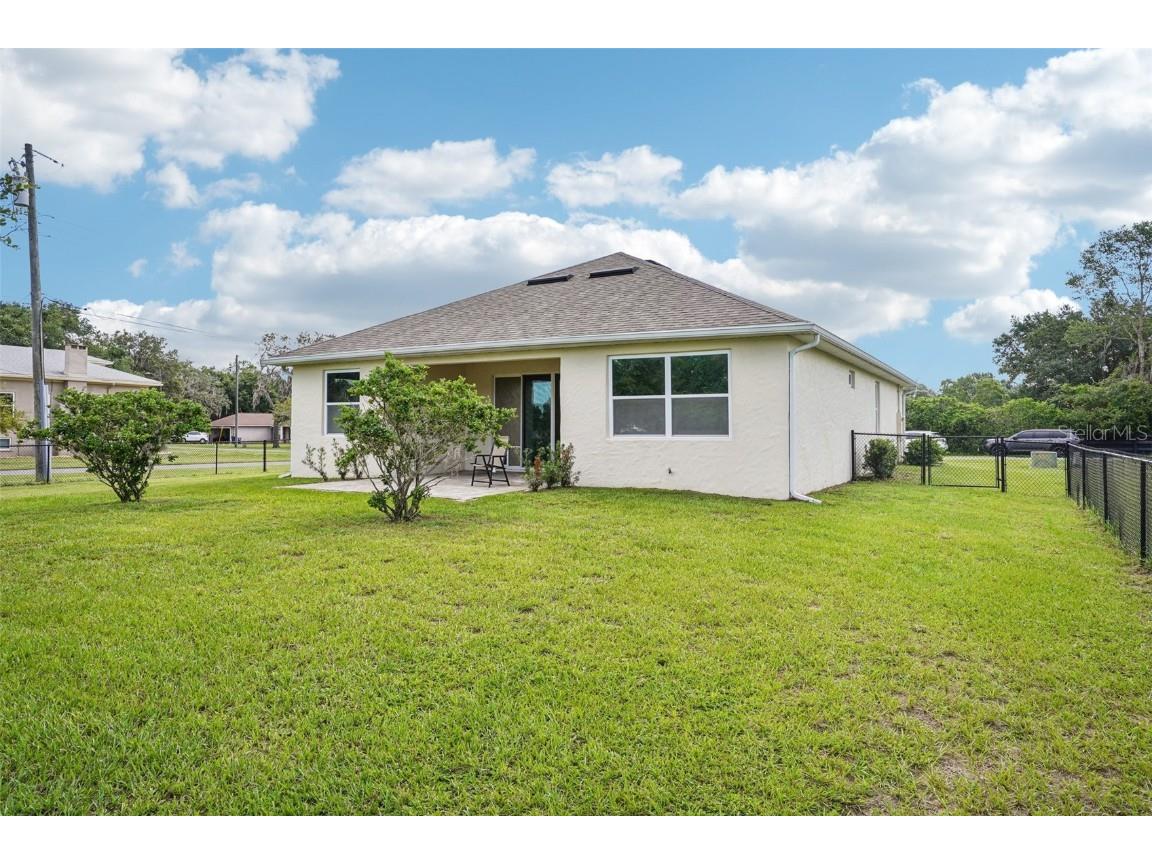 699 S Dixie Drive Howey In The Hills FL 34737 - HARRIS CHAIN OF LAKES G5099458 image29