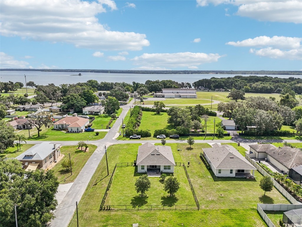 699 S Dixie Drive Howey In The Hills FL 34737 - HARRIS CHAIN OF LAKES G5099458 image40