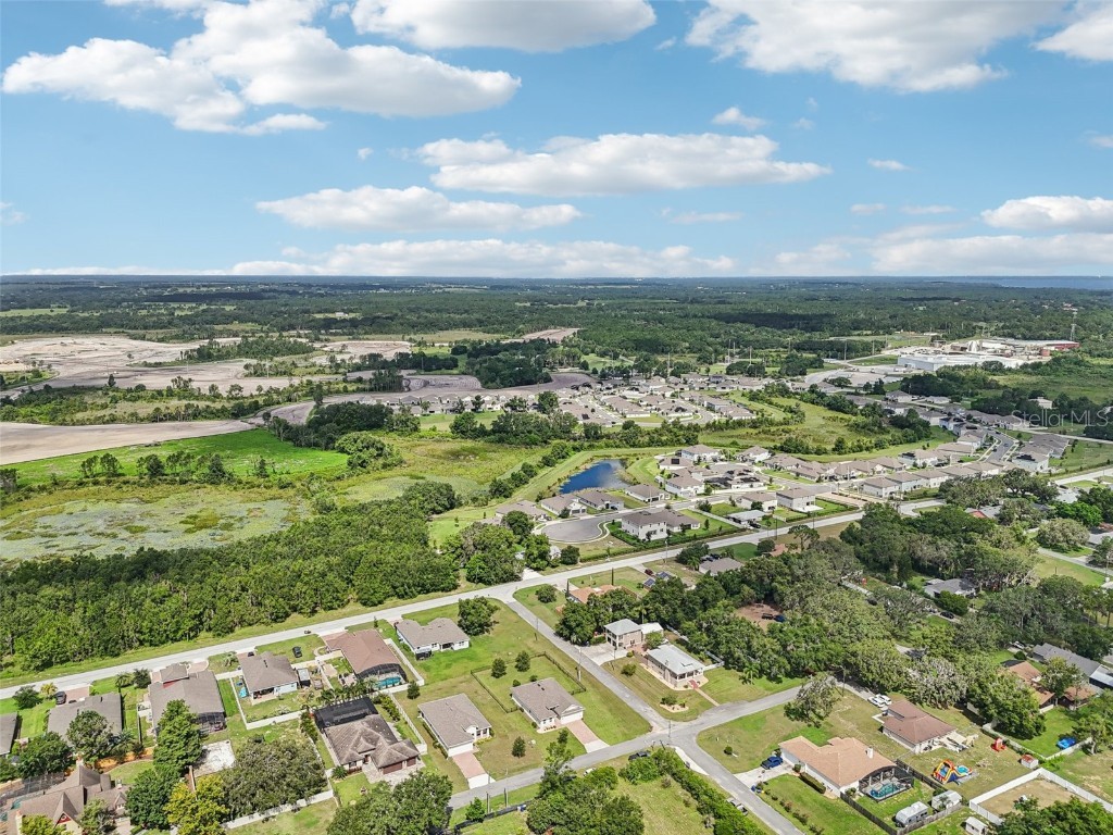 699 S Dixie Drive Howey In The Hills FL 34737 - HARRIS CHAIN OF LAKES G5099458 image42