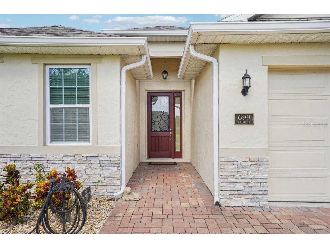 699 S Dixie Drive Howey In The Hills FL 34737 - HARRIS CHAIN OF LAKES G5099458 image5