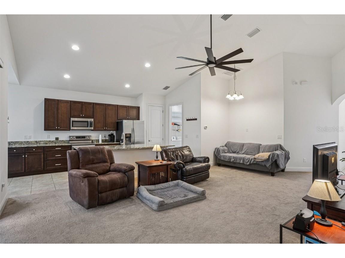 699 S Dixie Drive Howey In The Hills FL 34737 - HARRIS CHAIN OF LAKES G5099458 image9