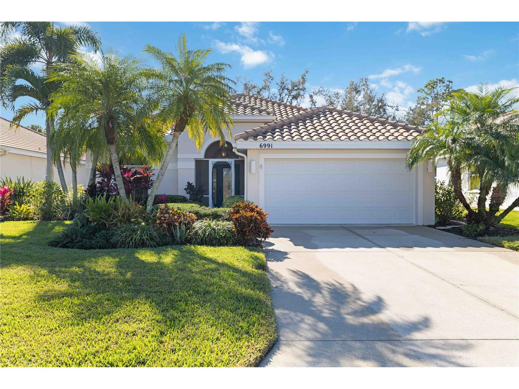6991 Superior Street Circle Sarasota FL 34243 A4677330 image1