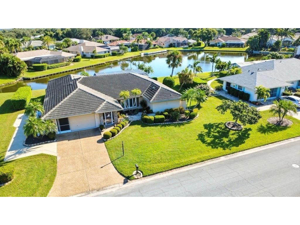 6994 Country Lakes Circle Sarasota FL 34243 TB8433939 image1