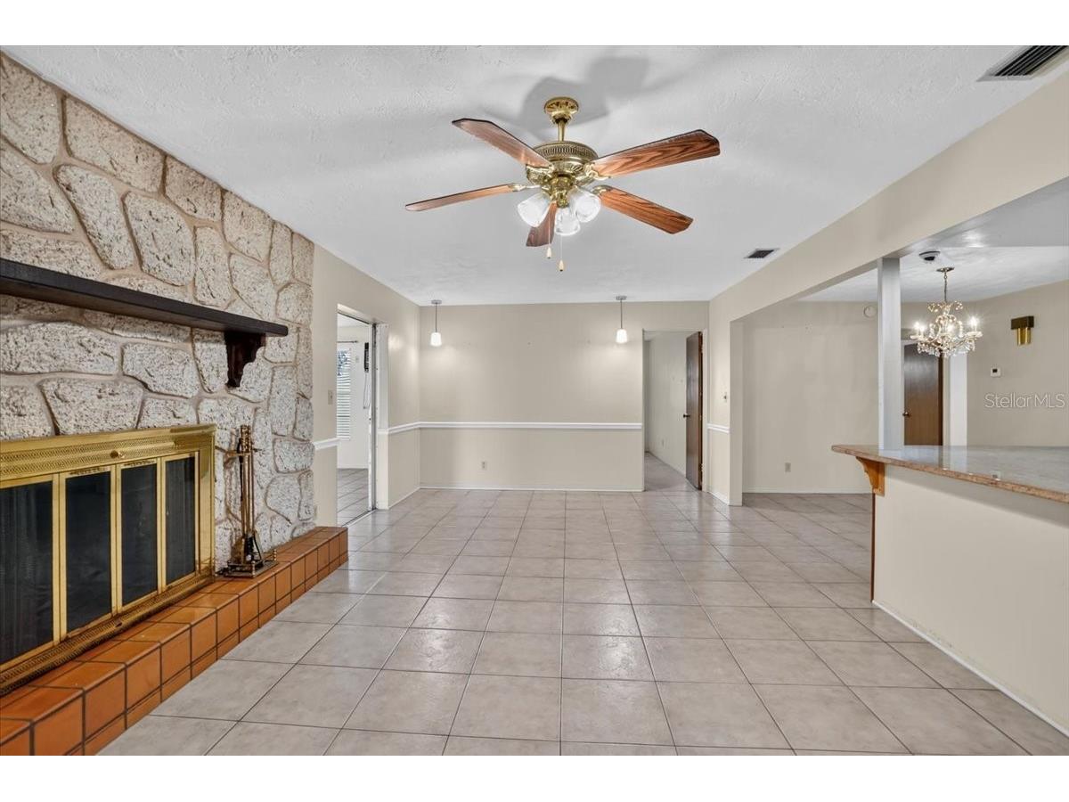 6999 16th Avenue N Saint Petersburg FL 33710 TB8524529 image21