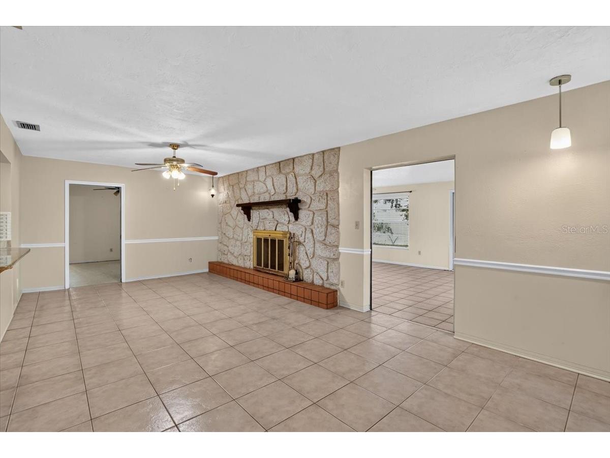6999 16th Avenue N Saint Petersburg FL 33710 TB8524529 image23