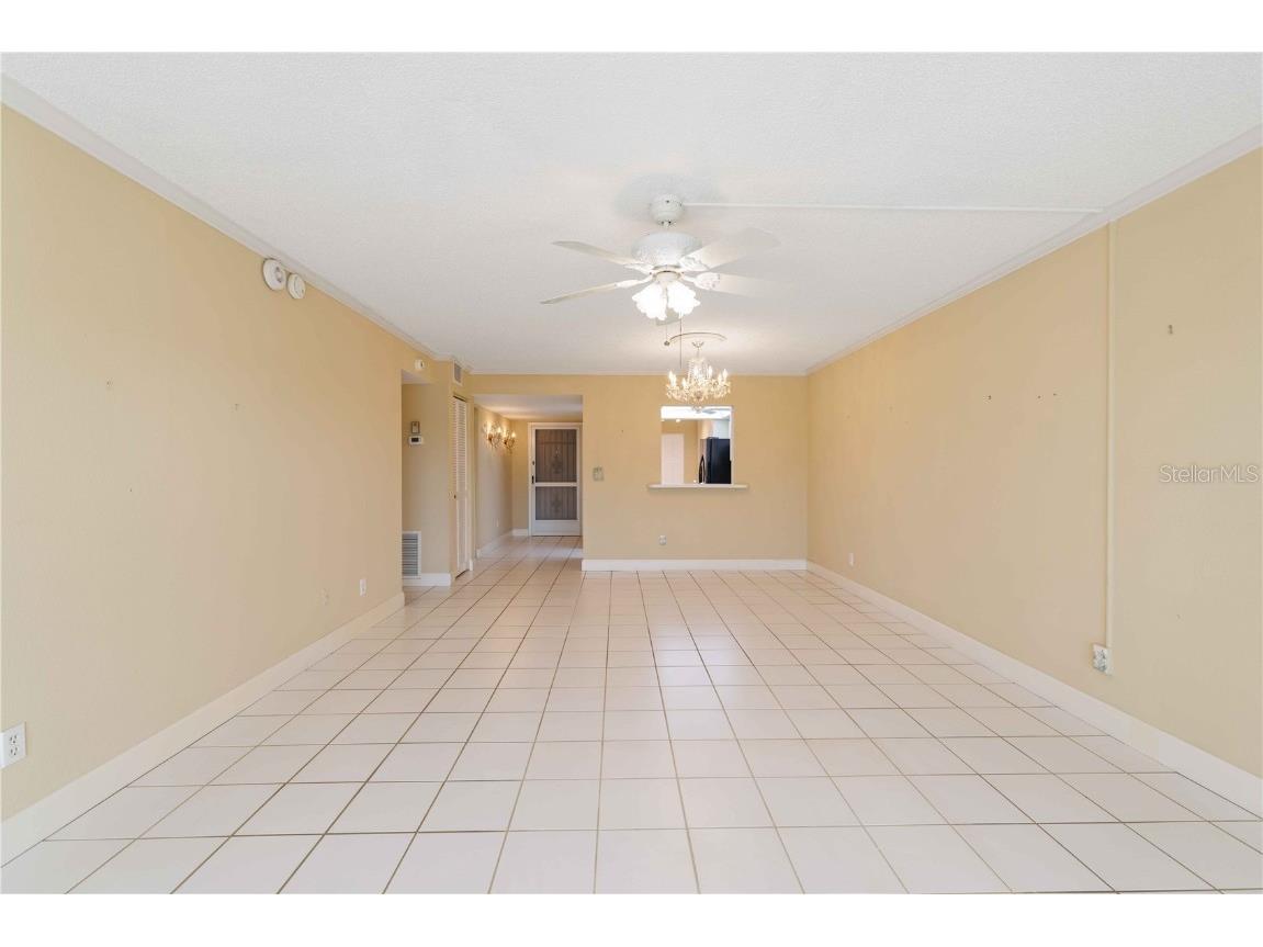 6999 W Country Club Drive N #125 Sarasota FL 34243 OM714285 image5