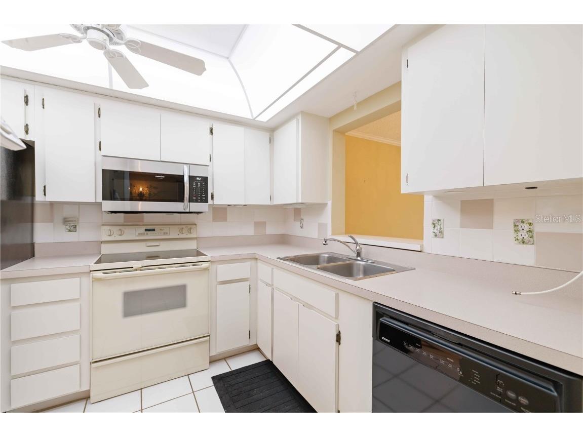 6999 W Country Club Drive N #125 Sarasota FL 34243 OM714285 image7