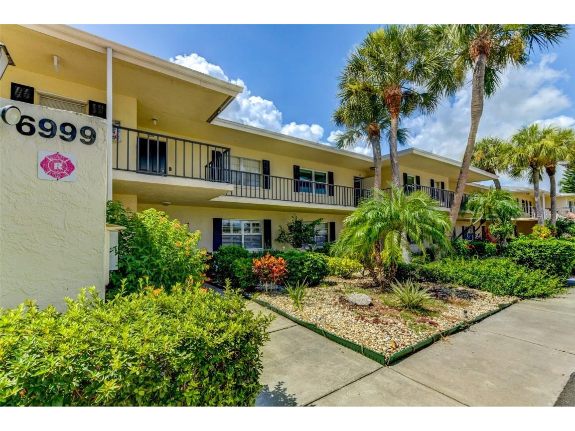 6999 W Country Club Drive N #224 Sarasota FL 34243 A4578669 image1