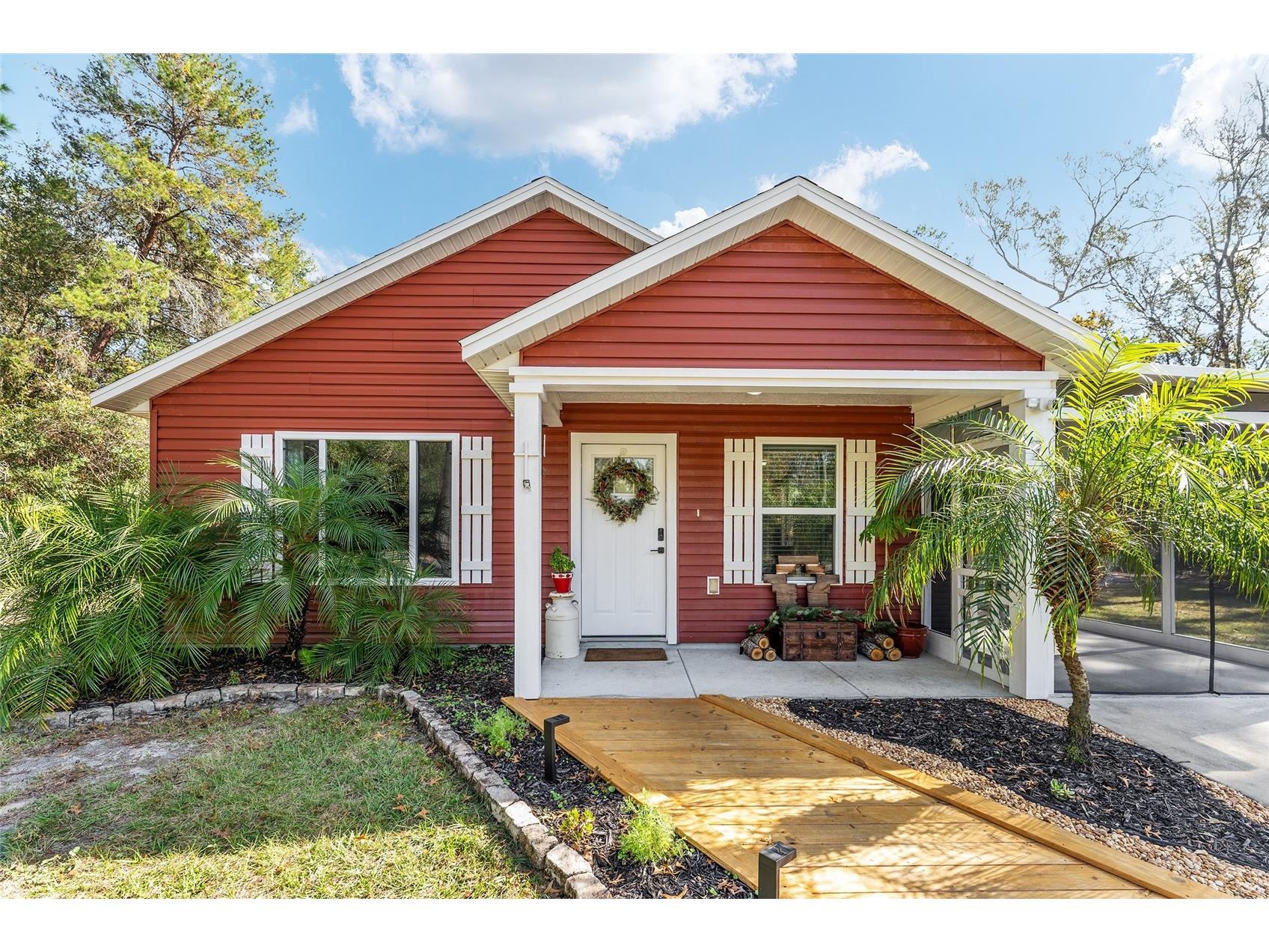7 Bay Court Pass Ocklawaha FL 32179 OM715382 image1