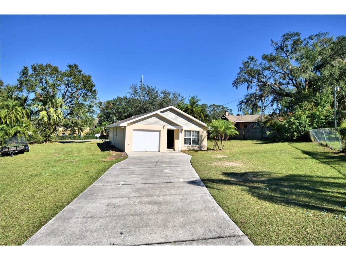 7 Buckeye Circle NE Winter Haven FL 33881 P4924082 image1