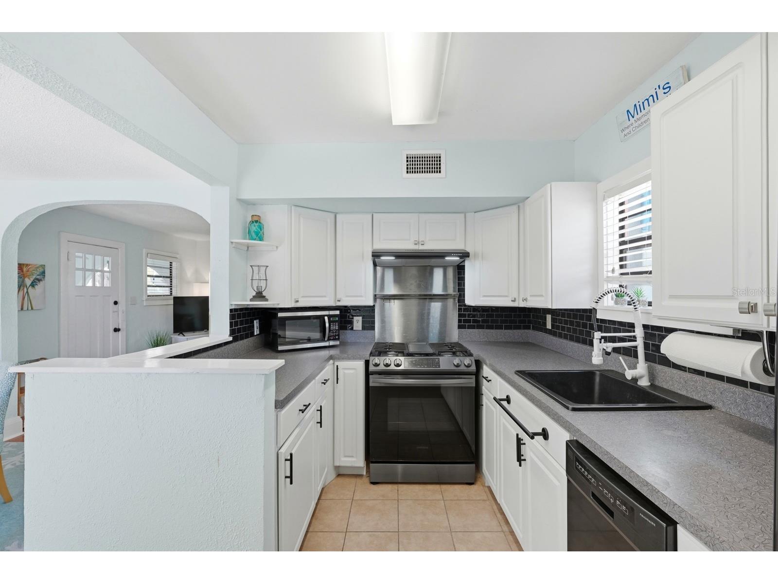 7 Clarendon Court Daytona Beach FL 32118 V4947390 image14