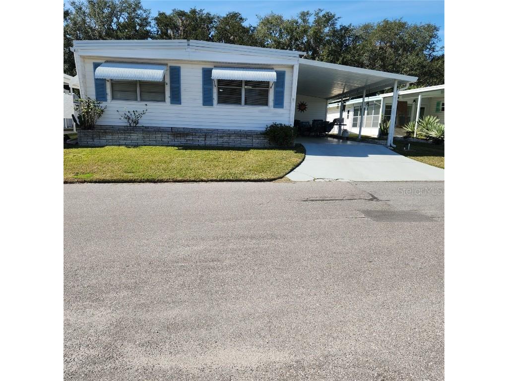 7 Cocos Plumosa Drive #A Eustis FL 32726 - Trout Lake G5091693 image1