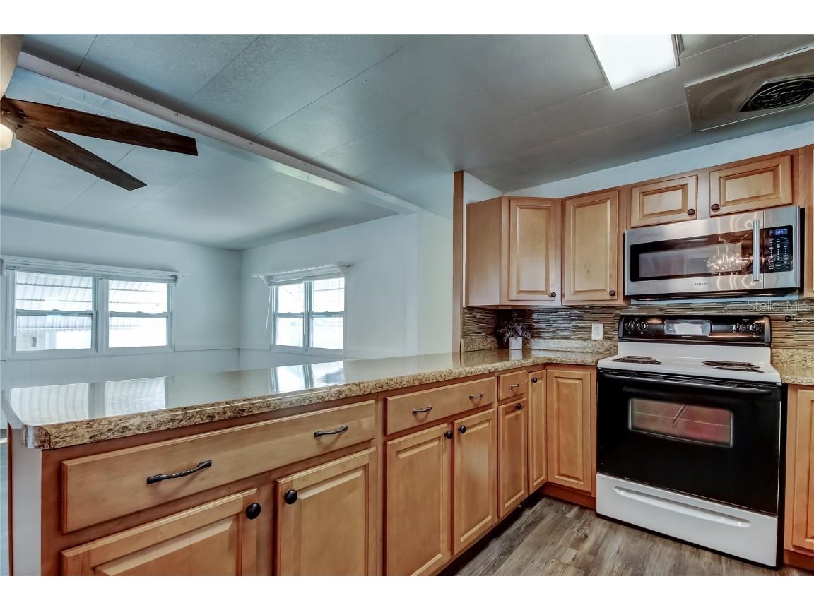 7 Drury Lane Tarpon Springs FL 34689 TB8451969 image14