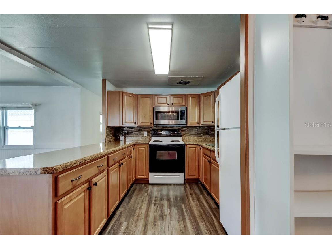 7 Drury Lane Tarpon Springs FL 34689 TB8451969 image15