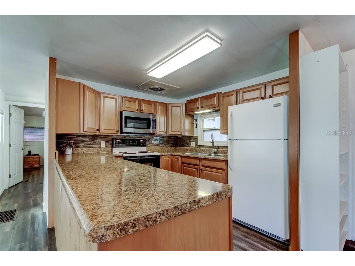 7 Drury Lane Tarpon Springs FL 34689 TB8451969 image2