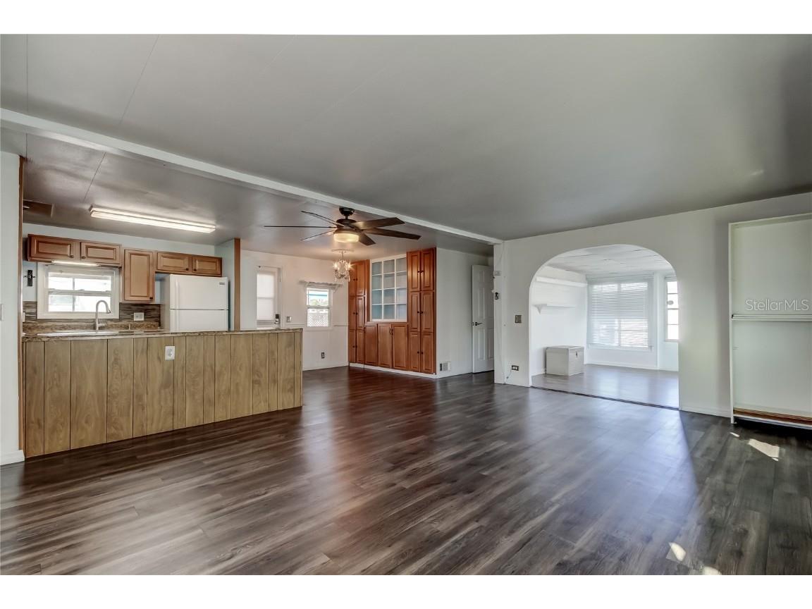 7 Drury Lane Tarpon Springs FL 34689 TB8451969 image3