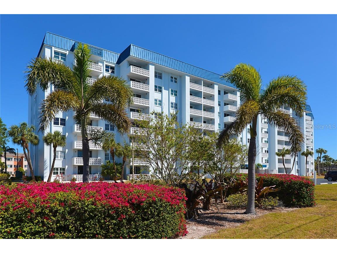 7 Elgin Place #212 Dunedin FL 34698 - ST. JOSEPH'S SOUND U8203480 image1