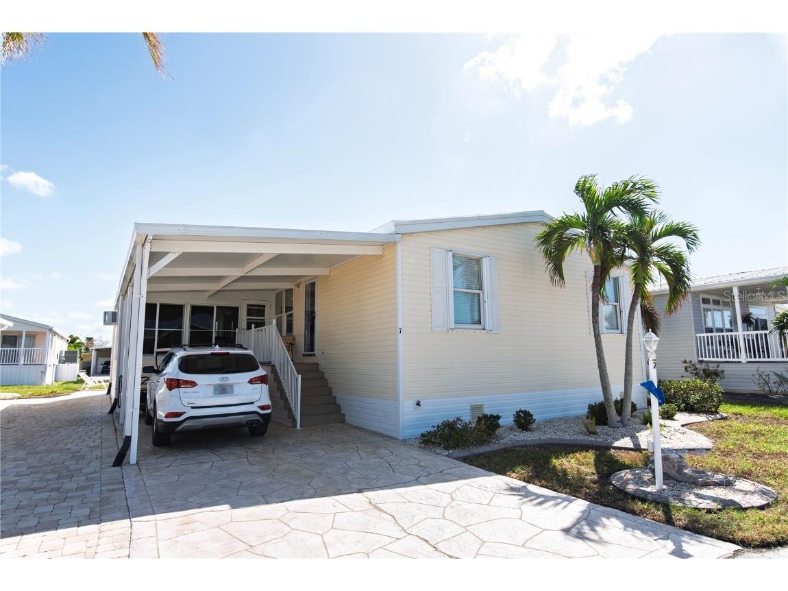 7 Freeman Avenue Punta Gorda FL 33950 C7518216 image1