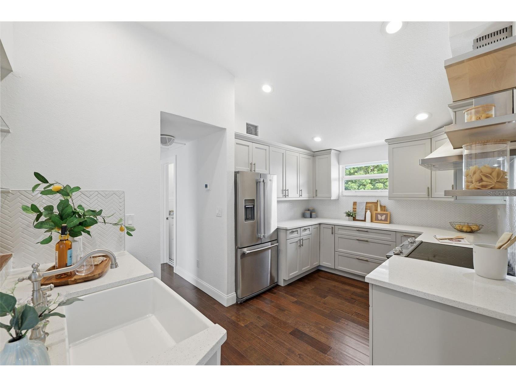 7 Georgia Avenue Crystal Beach FL 34681 - GULF OF AMERICA TB8512723 image8