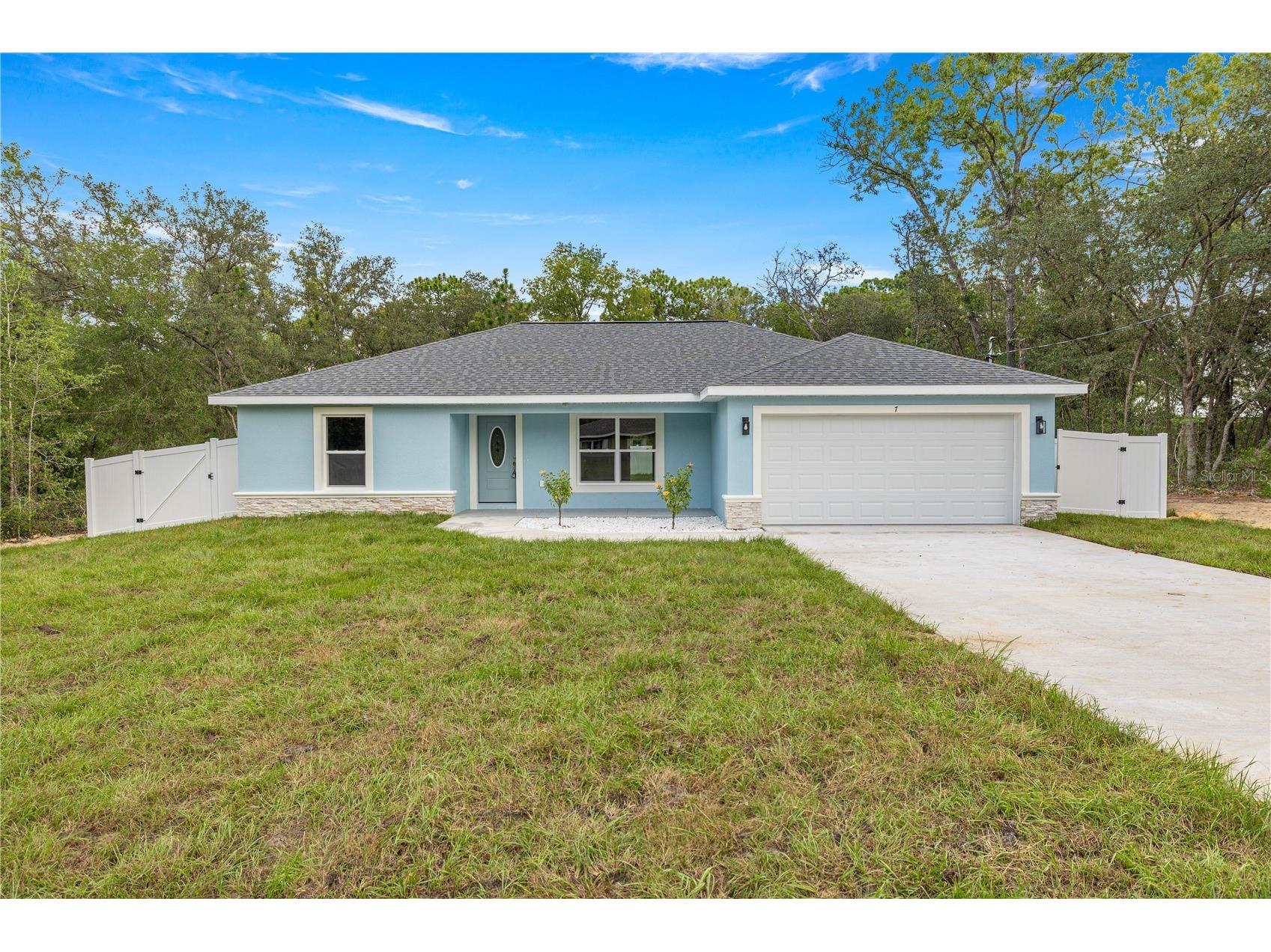 7 Guava Place Pass Ocklawaha FL 32179 OM707967 image1