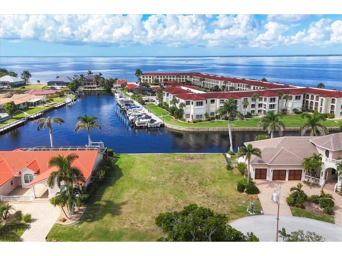 7 Hibiscus Drive Punta Gorda FL 33950 - CHARLOTTE HARBOR C7516550 image1