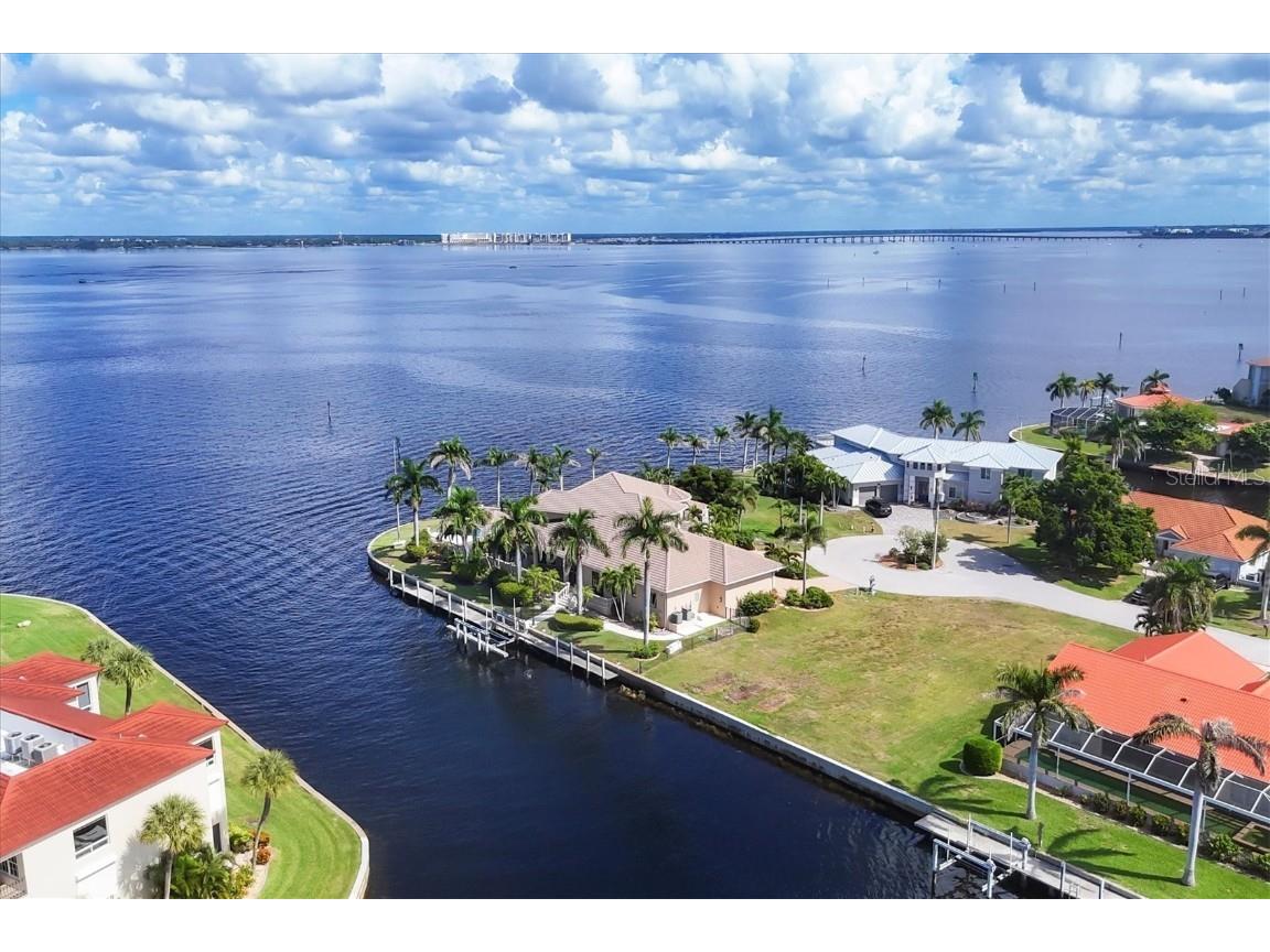 7 Hibiscus Drive Punta Gorda FL 33950 - CHARLOTTE HARBOR C7516550 image2