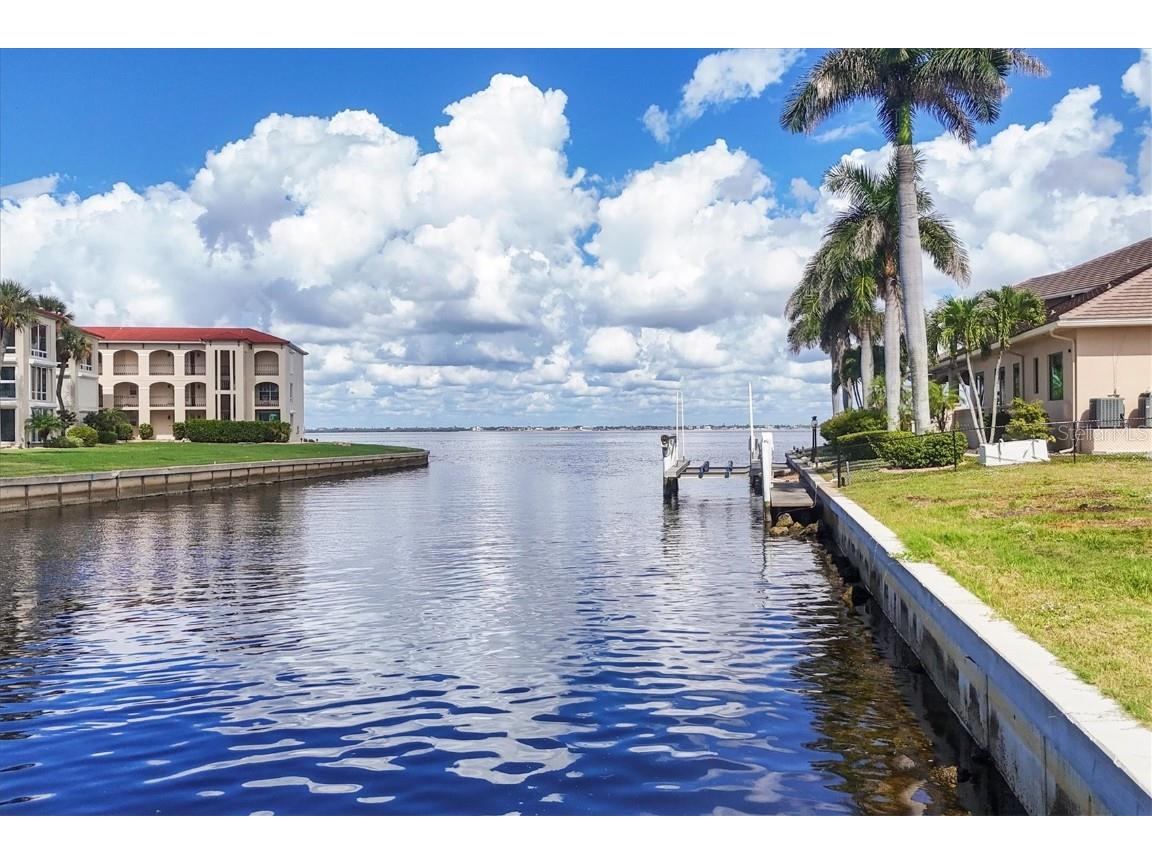 7 Hibiscus Drive Punta Gorda FL 33950 - CHARLOTTE HARBOR C7516550 image3