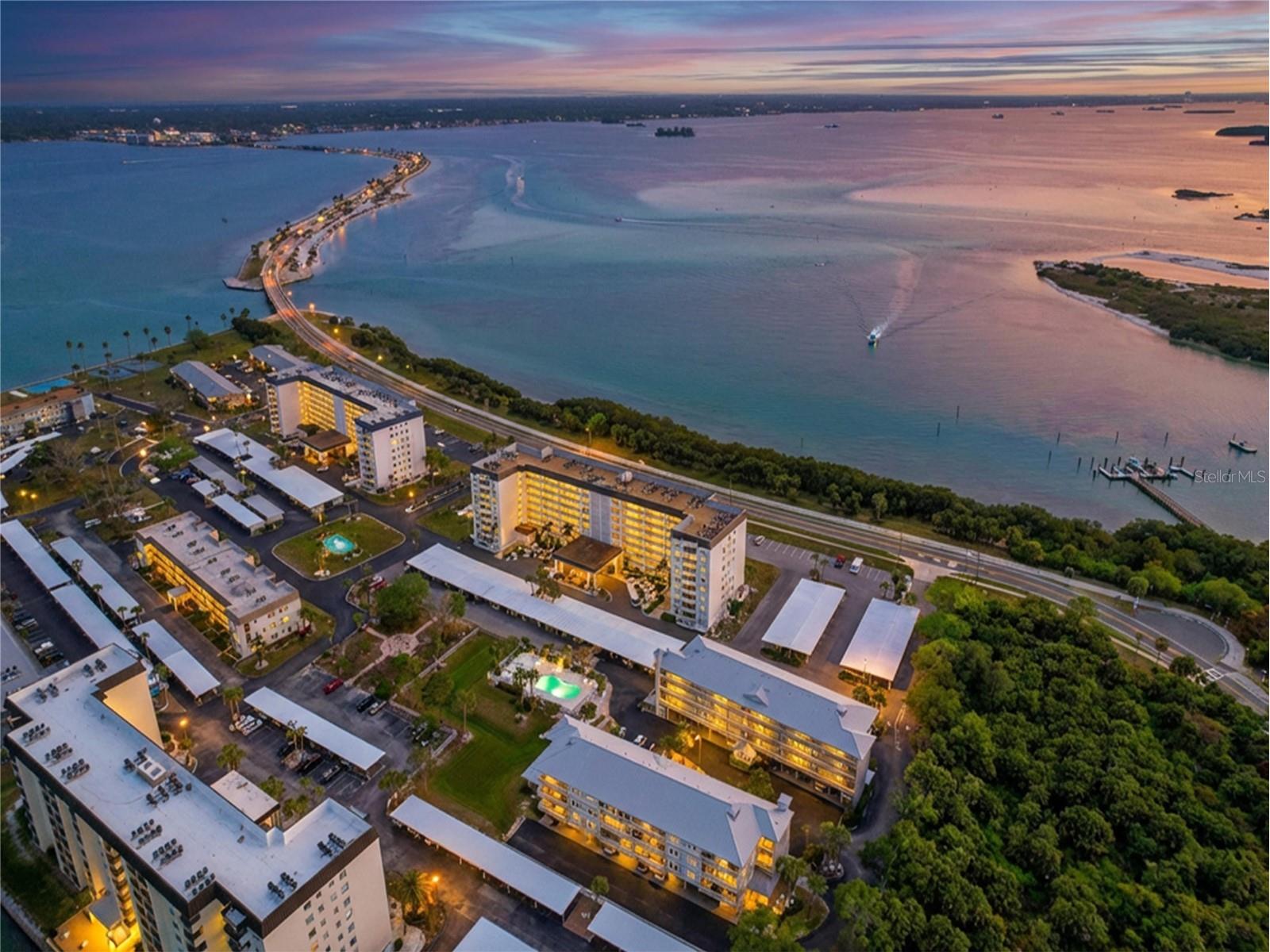 7 Island Park Place #204 Dunedin FL 34698 - ST JOSEPHS SOUND/INTRACOASTAL TB8491109 image3