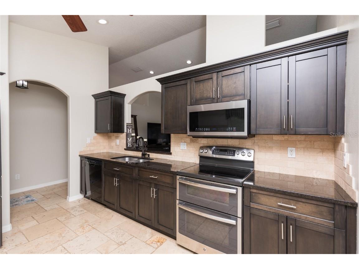 7 Lancaster Lane Palm Coast FL 32137 FC301250 image22