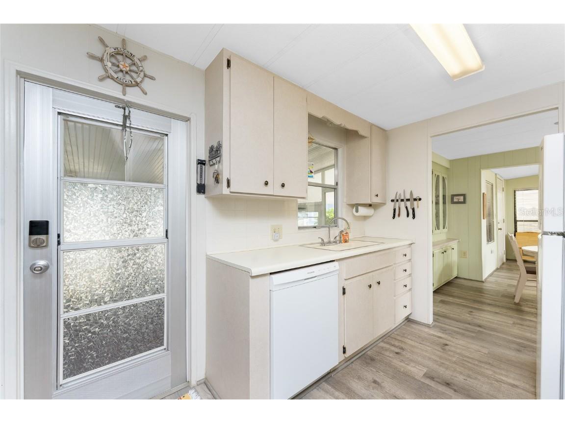 7 N Esplanade Street Englewood FL 34223 - WATERFORD CANAL D6143742 image11