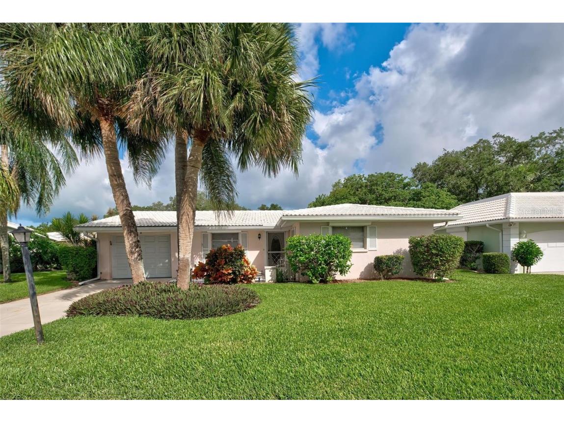 7 Oakwood Drive N #7 Englewood FL 34223 - FORKED CREEK D6131467 image1